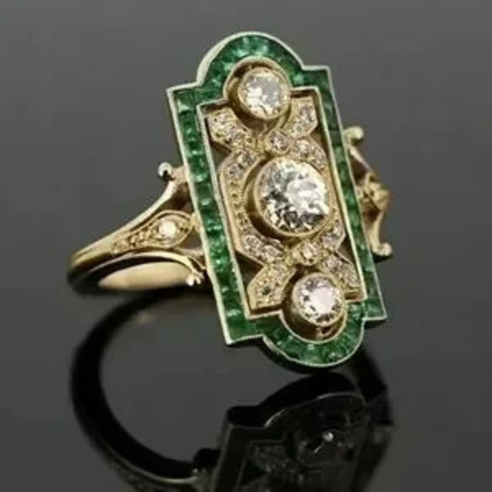 !!! Anthropologie Classic Vintage Gold and Green Statement Ring